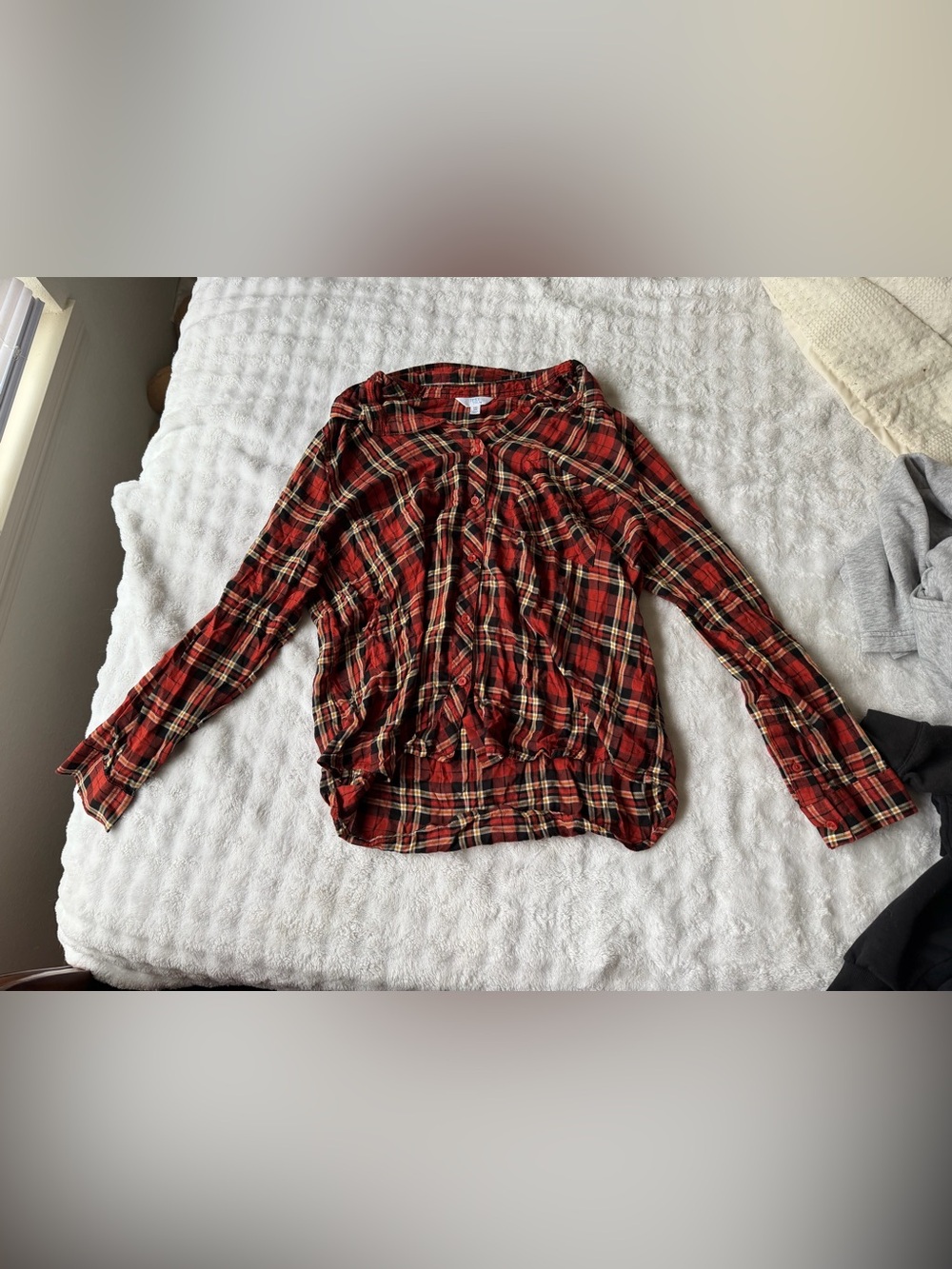 Time and Tru Red Plaid Button-Down Shirt